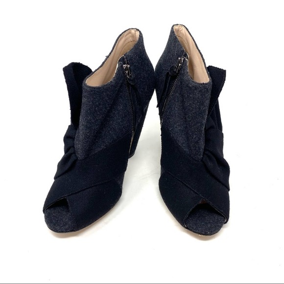 Mui Mui Black Grey Felt Peep Toe Banana Heel Ankle Booties - Picture 3 of 9